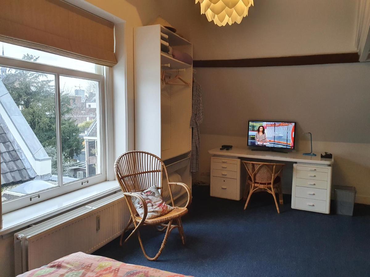 Large Historical Apartment & Canal Terrace Utrecht Exterior foto