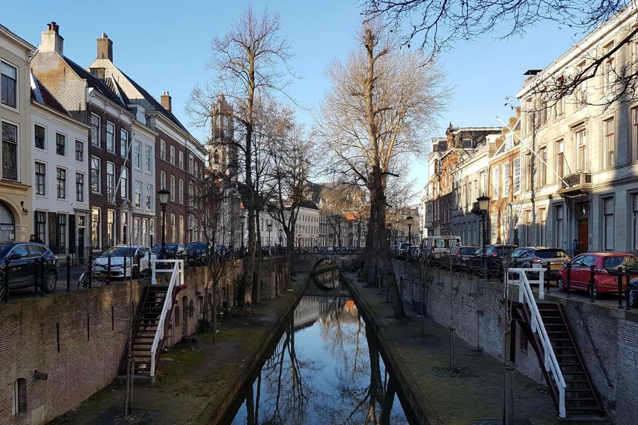 Large Historical Apartment & Canal Terrace Utrecht Exterior foto